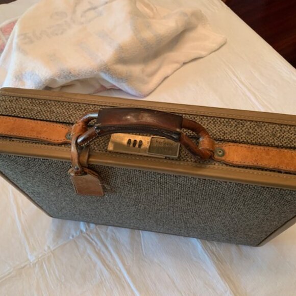 Hartmann Vintage Tweed and Leather Briefcase - Picture 3 of 13
